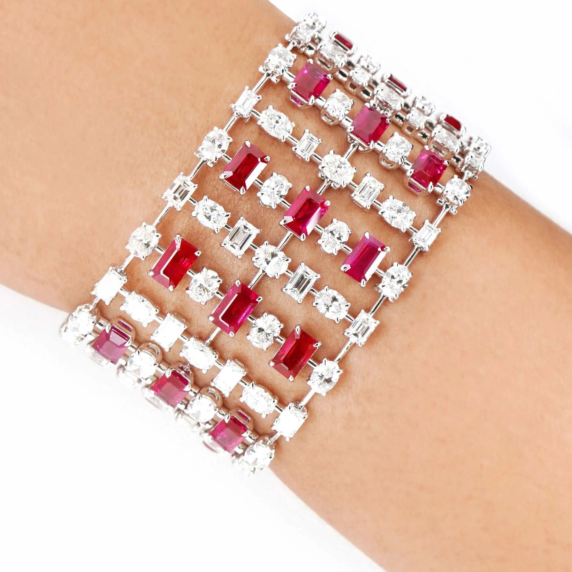 20.76 cts Burmese Ruby with Diamond Bracelet (ENQUIRE)