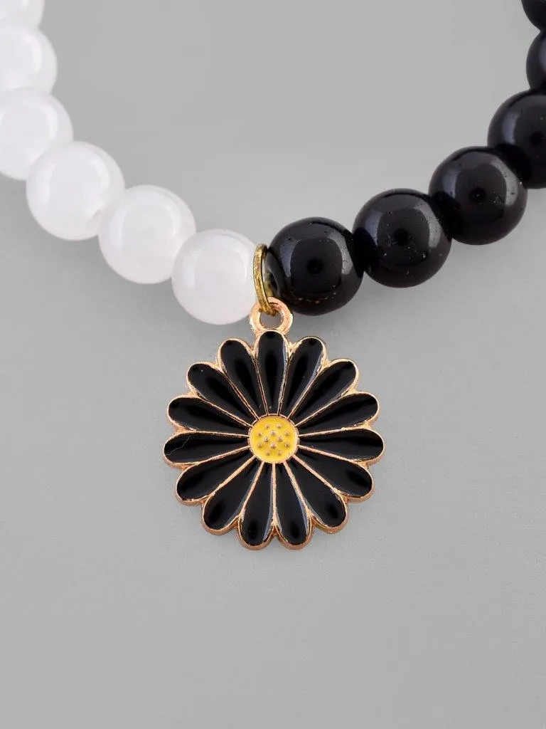 Black White Beads Black Flower Elastic Bracelet - Voj