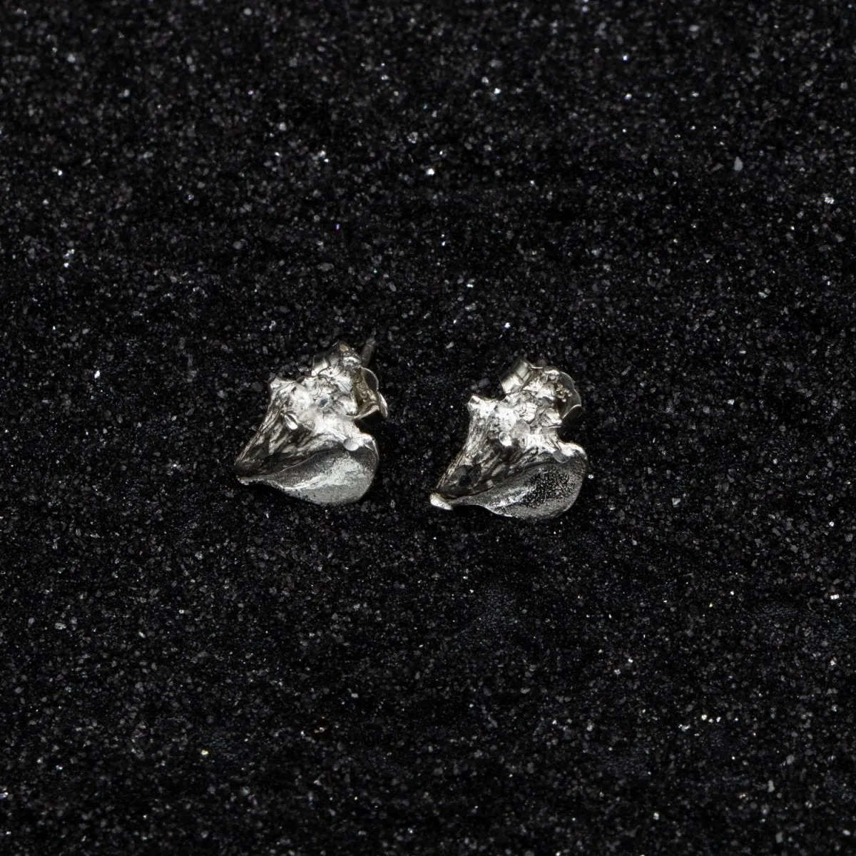 Caribbean Conch Shell Stopper Stud Earring