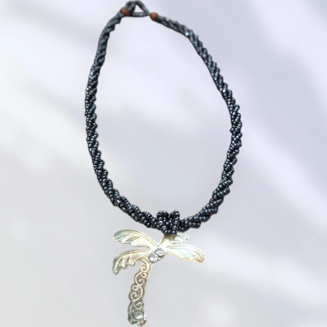 Hawaiian Style Beaded Shell Necklace – Palm Tree Motif
