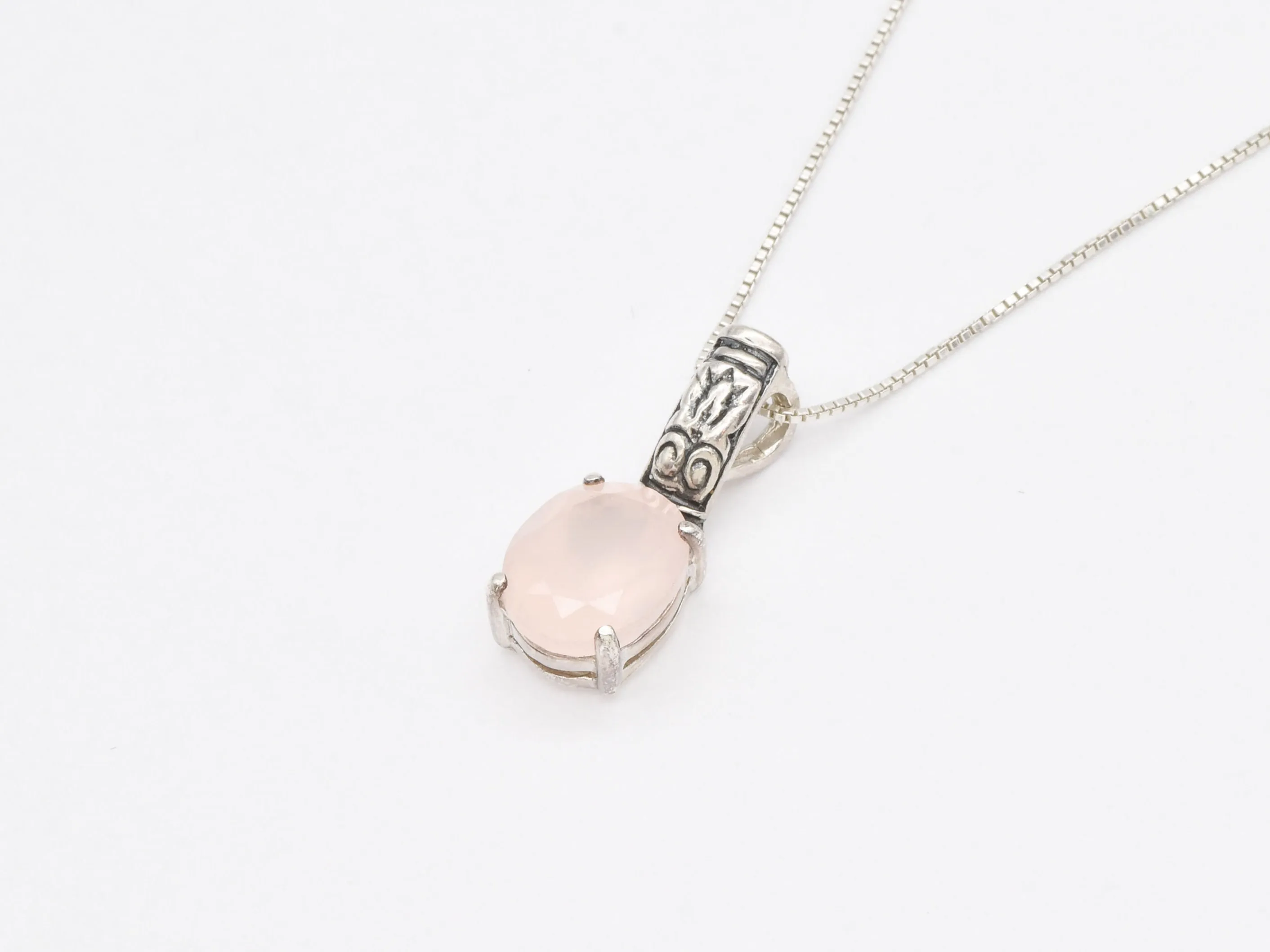 Rose Quartz Necklace - Natural Rose Quartz Necklace -Pink Vintage Necklace